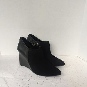Vince Camuto Kemper Black Suede Wedge Boot - 8 M